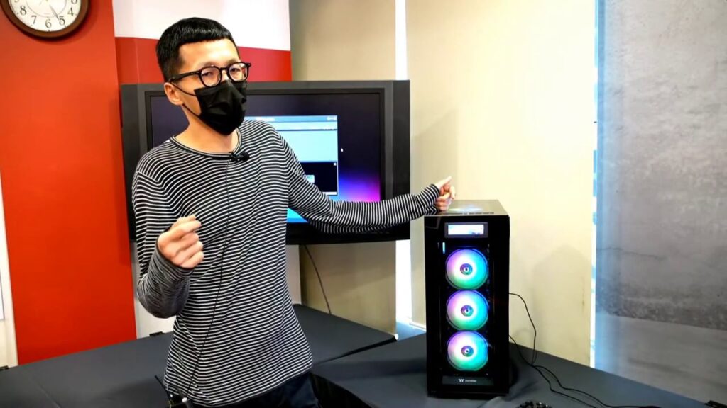 Thermaltake เปิดตัวแรม DDR5 พร้อม เคส พาวเวอร์ซัพพลาย เกมมิ่งเกียร์ และอุปกรณ์ระบายความร้อนสำหรับซีพียูรุ่นใหม่ 15 Tt DIV 550 Ultra 01