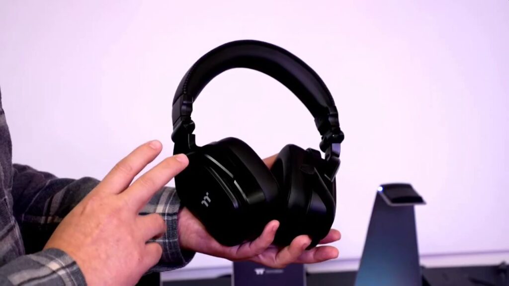 Thermaltake เปิดตัวแรม DDR5 พร้อม เคส พาวเวอร์ซัพพลาย เกมมิ่งเกียร์ และอุปกรณ์ระบายความร้อนสำหรับซีพียูรุ่นใหม่ 23 Tt Headset