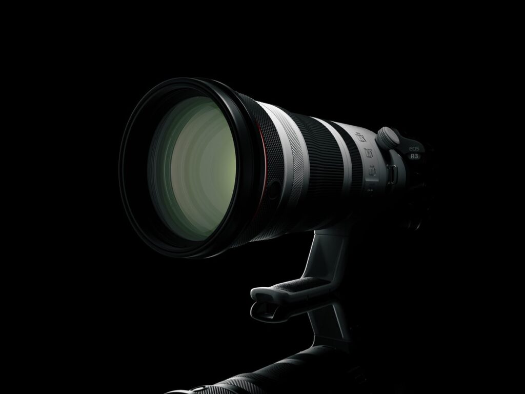 Canon เปิดตัว RF100-300mm f/2.8L IS USM เลนส์เทเลโฟโต้ตัวท็อป ตอบโจทย์การใช้งานได้หลากหลาย 2 01 Canon RF100 300 mm f2.8L IS USM design Front Slant