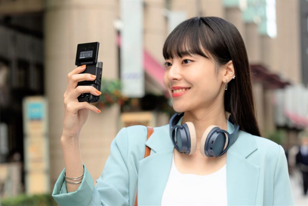 Canon PowerShot V10 กล้องสำหรับชาว Vlogger จัดเต็ม ทั้งงานวิดีโอ 4K และไลฟ์สตรีม ดีไซน์เฉียบเล็กเพียง 9 ซม. 5 Canon PowerShot V10 smooth skin