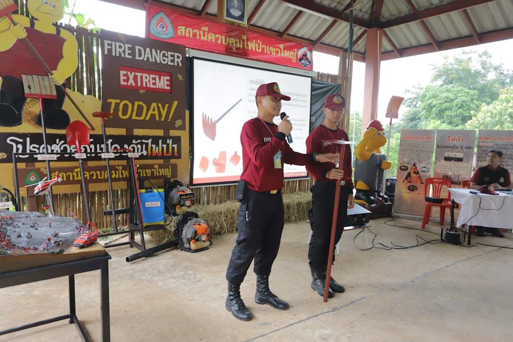 EPSON จัดซีเอสอาร์ “เรื่องจริงของคนตีไฟ” 3 อบรม