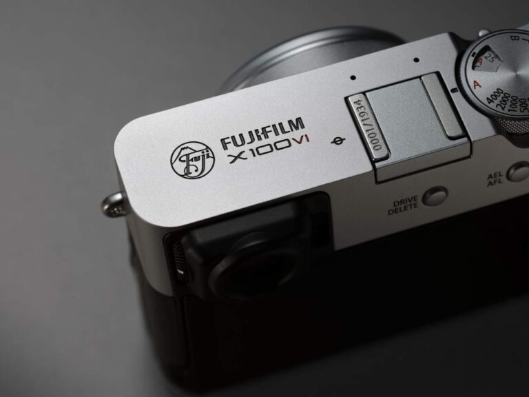 FUJIFILM X100VI โดดเด่นด้วยเซนเซอร์และชิปประมวลผลภาพล่าสุด พร้อมระบบป้องกันภาพสั่นไหวภายในตัว