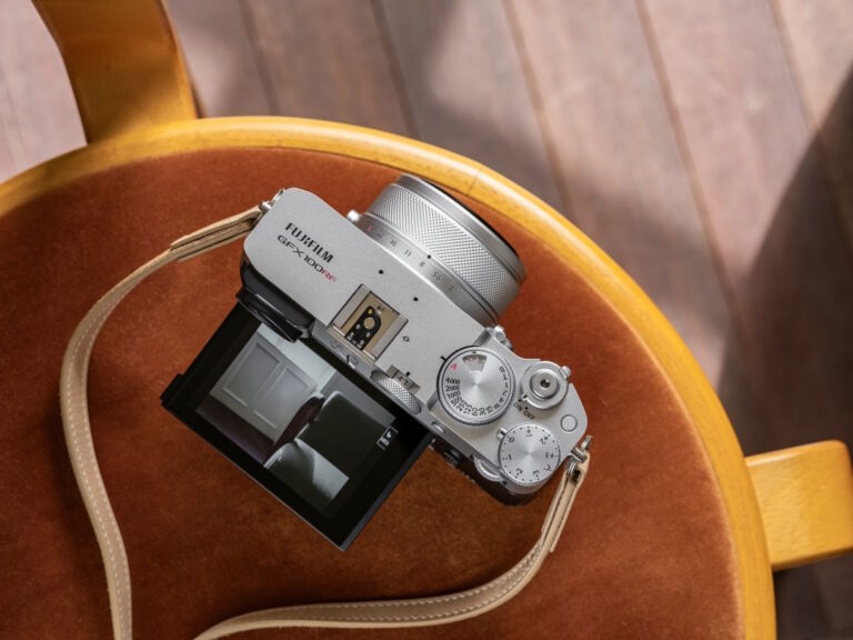 Fujifilm เปิดตัว GFX100RF กล้องดิจิทัลมีเดียมฟอร์แมต 102 ล้านพิกเซล ไซส์คอมแพค