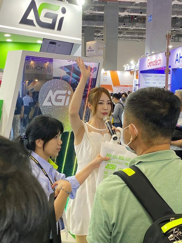 AGI เปิดตัววิสัยทัศน์ใหม่แห่งการจัดเก็บข้อมูลในงาน COMPUTEX 2025 7 AGI act 2
