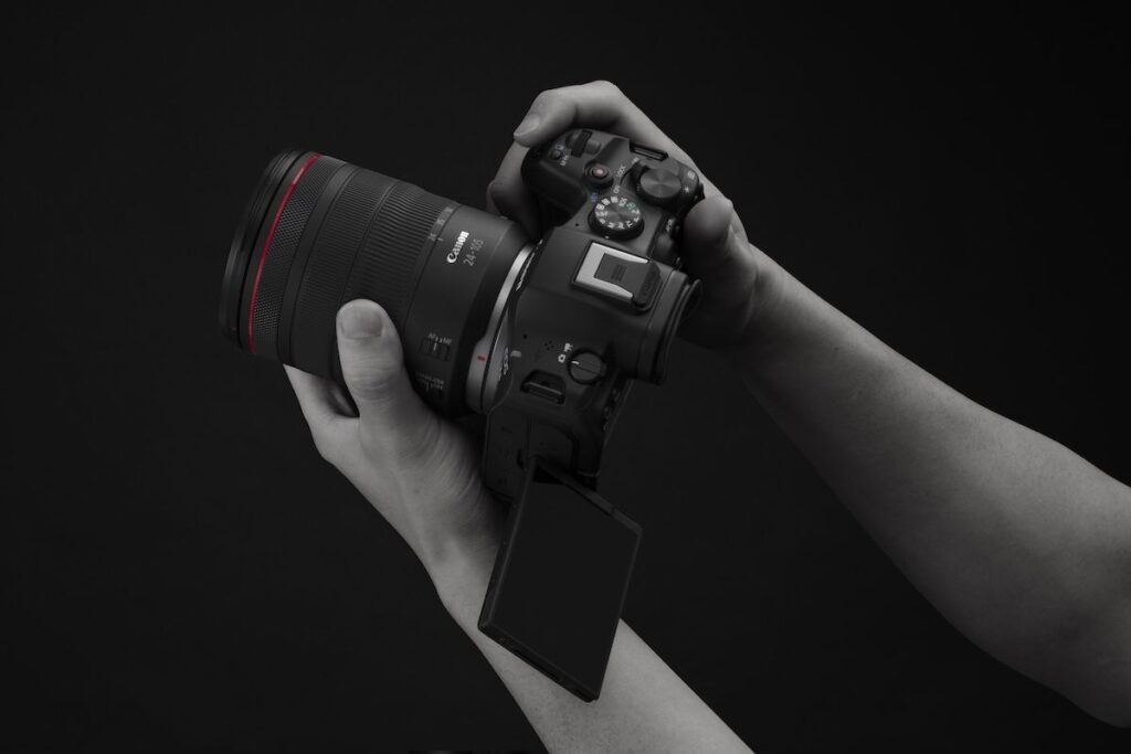 แคนนอน เปิดตัว Canon EOS R6 Mark III และเลนส์ไพรม์ RF45mm f/1.2 STM 3 EOS R6 Mark III 09