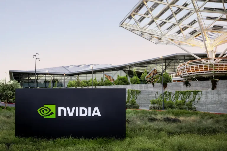 NVIDIA ไตรมาส 3 ปีงบประมาณ 2026 รายได้รวม 57.0 พันล้านดอลลาร์ เพิ่มขึ้น 22% จากไตรมาสก่อน และ 62% จากปีก่อน
