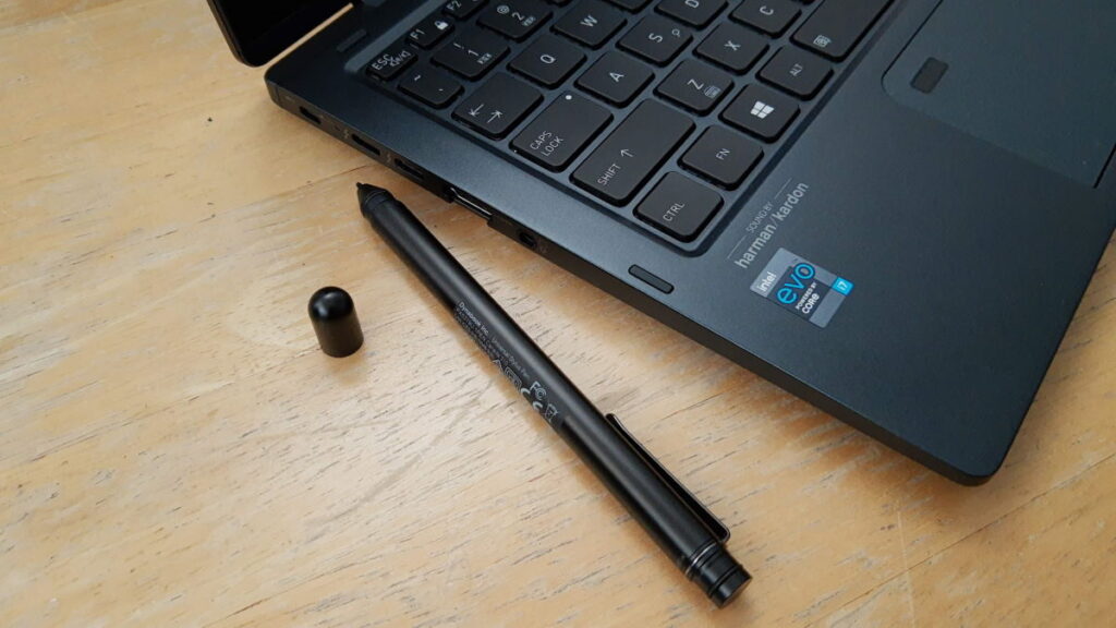 Dynabook Portégé X30W-J ประสิทธิภาพที่พกพาง่าย ใช้งานได้สะดวก 6 Dynabook 04a