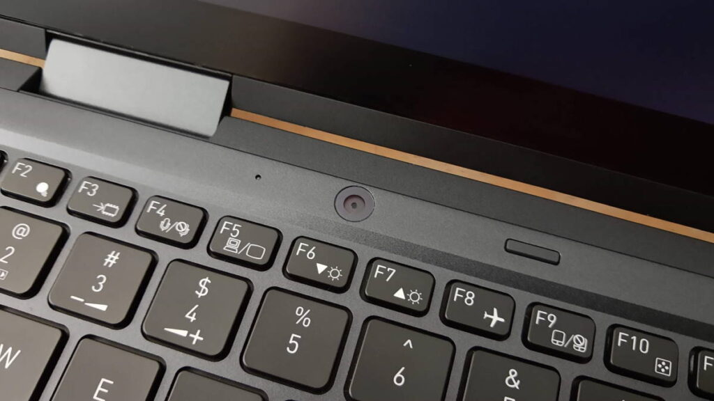 Dynabook Portégé X30W-J ประสิทธิภาพที่พกพาง่าย ใช้งานได้สะดวก 12 Dynabook keyboard 03