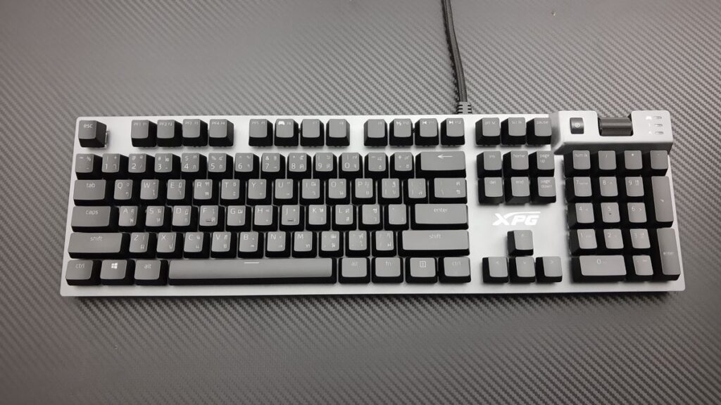 XPG SUMMONER RGB 042