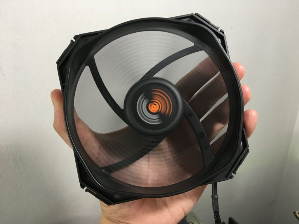 be quiet! SILENT WINGS 3 140mm High-Speed พัดลมที่ทำงานได้เงียบแบบท้าทายกาลเวลา 8 be quiet SILENT WINGS 3 High Speed 06