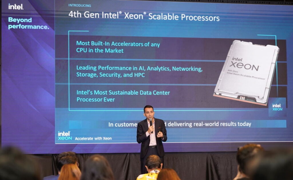 อินเทลโชว์ขุมพลัง Intel® Core™ เจนเนอเรชัน 13 สำหรับโน้ตบุ๊ก พร้อม Intel® Xeon® เจนเนอเรชัน 4 ตอบโจทย์ผู้ใช้และองค์กรธุรกิจในไทย 5 Ayush Batra Regional Director of Technology Enablement Southeast Asia ANZ Intel Corporation