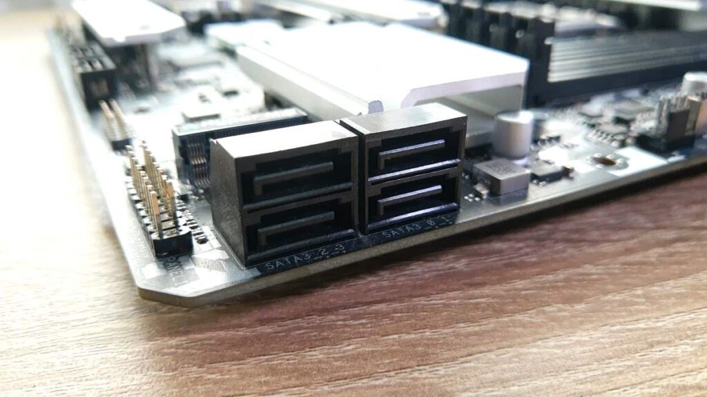 รีวิวเมนบอร์ด ASRock B760M Steel Legend WiFi รองรับซีพียู อินเทล คอร์ เจนฯ 12 และ 13 9 ASRock B760M SL WiFi SATA