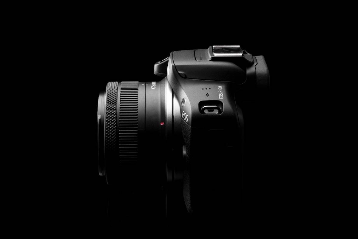 Photo Canon EOS R100 1