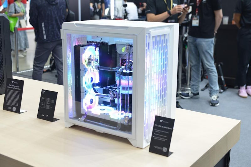 CTE C700 TG ARGB Mid Tower Chassis Snow
