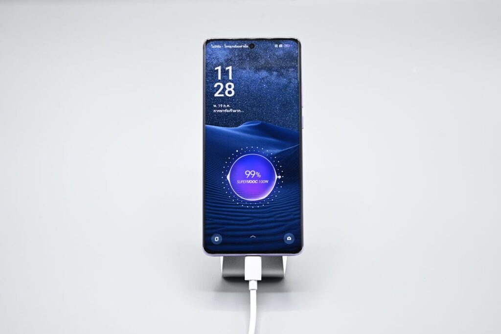 OPPO Reno10 Series 5G สมาร์ตโฟนที่มาพร้อมกับกล้องพอร์ตเทรตซูมได้ ให้ภาพสวย เริ่มต้น 13,990 บาท 4 OPPO Reno10 Pro 100W SUPERVOOCTM