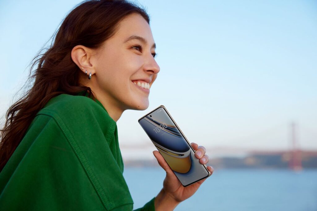 curved screen beige2（English version）