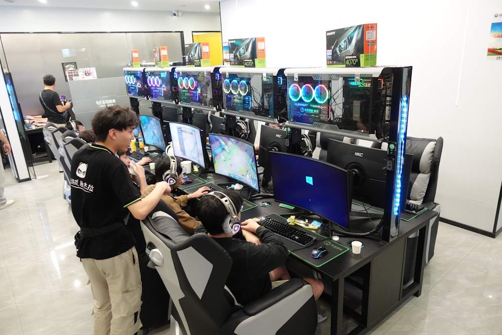 JULY ESPORTS 杰拉电竞 2