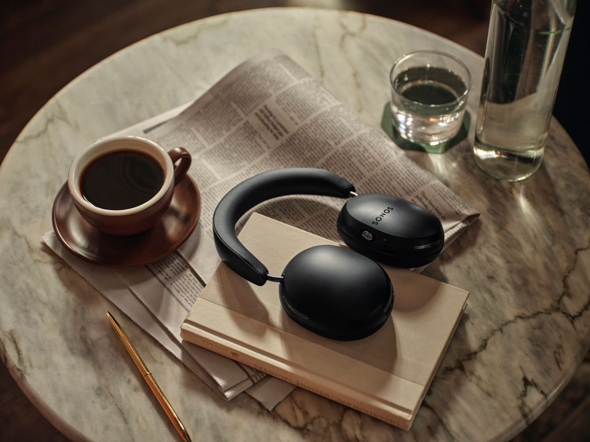 Sonos Ace Lifestyle 6