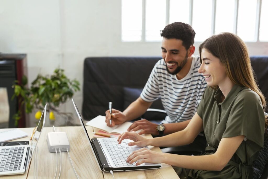 Belkin Wall Charger WCH015thWH 05