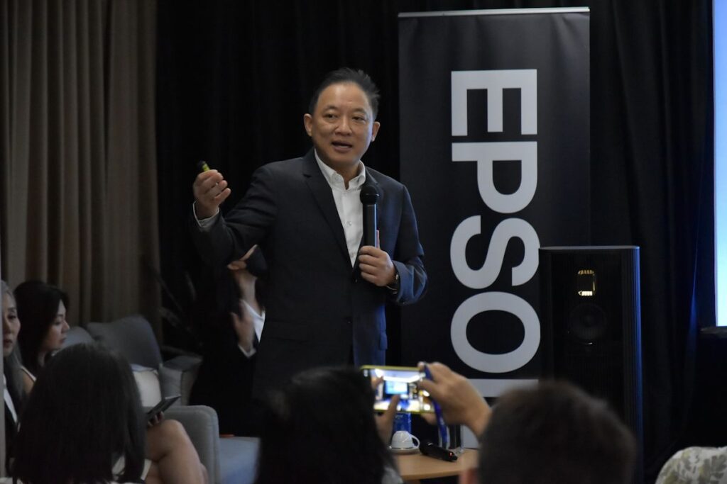 ยรรยง มุนีมงคลทร Epson 6