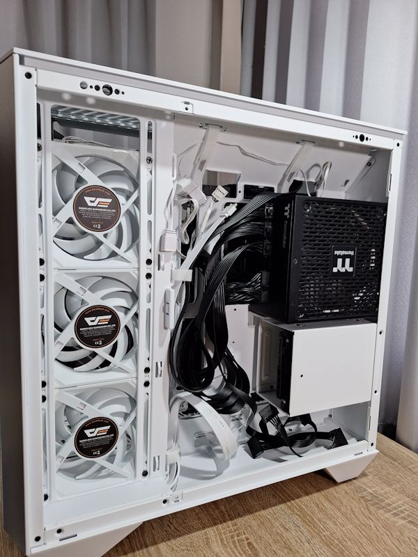 darkFlash DY470
