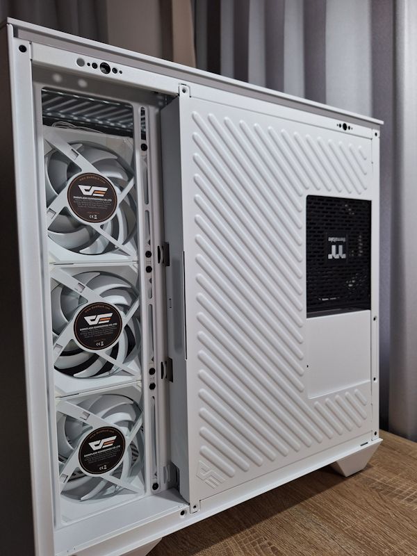 darkFlash DY470