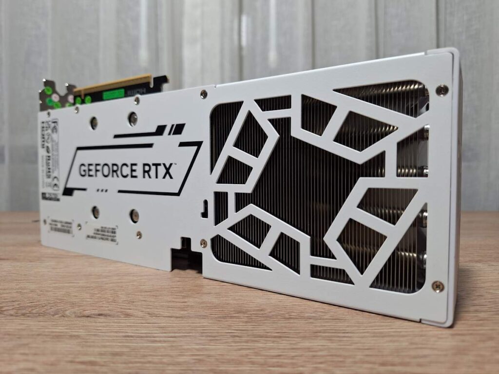 GA RTX5080 OCW 06