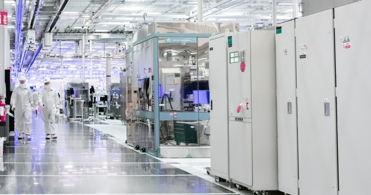 Intel fab