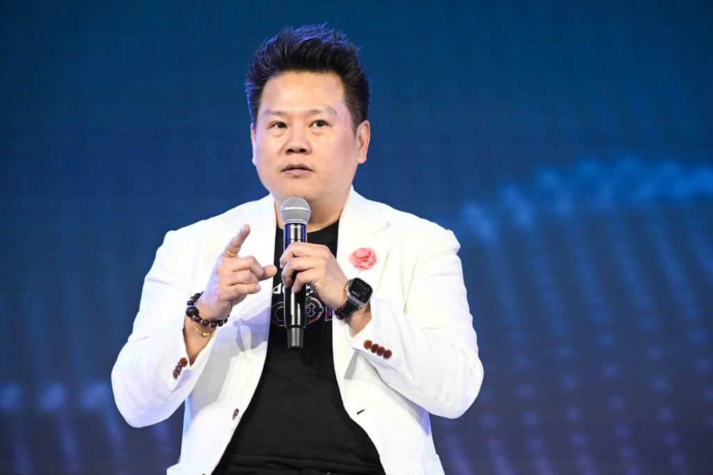 07 Mr. Oliver Kittipong Weeratecha CEO of Marketing and Innovation Group Dentsu Group