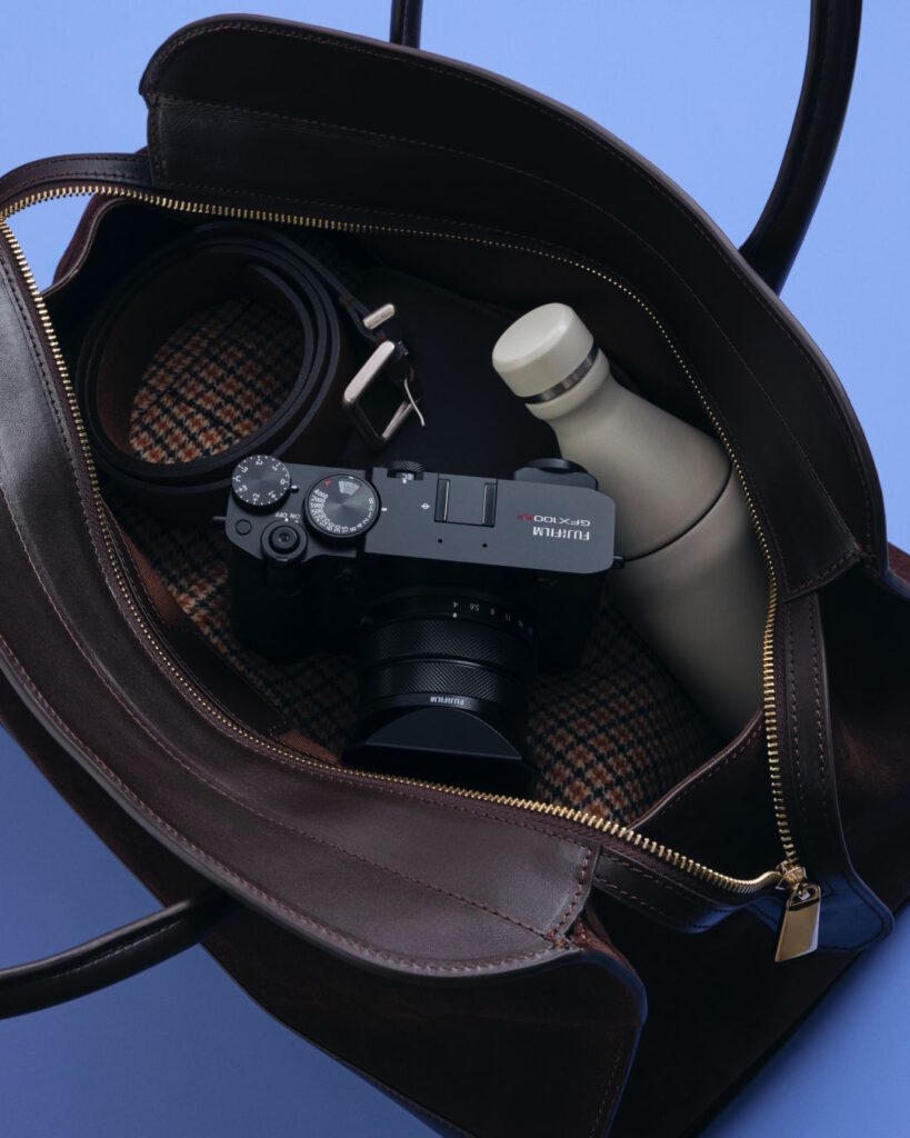 Fujifilm เปิดตัว GFX100RF กล้องดิจิทัลมีเดียมฟอร์แมต 102 ล้านพิกเซล ไซส์คอมแพค 5 GFX100RF Lifestyle 36
