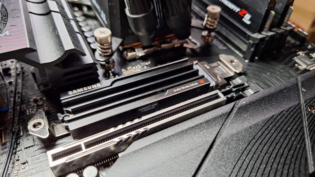 Samsung 9100 PRO Heatsink NVMe M.2 SSD