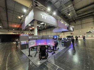 Thermaltake เข้าร่วมงาน SimRacing Expo 2025 ที่จัดแสดงระบบจำลองการแข่งรถ, การบิน, อีสปอร์ต และอุปกรณ์การเล่นเกมอีกมากมาย