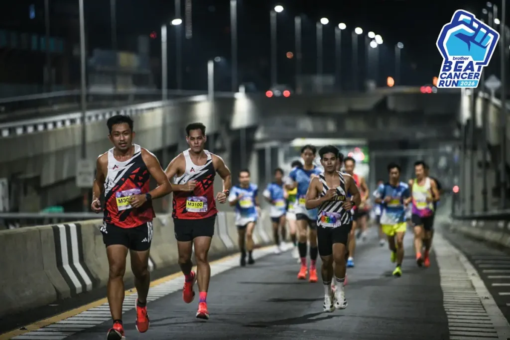 บราเดอร์ ตอกย้ำนิยาม ‘At your side’ ผ่านความสำเร็จ Brother Beat Cancer Run 2026 ระยะใหม่ 3 กม. ดันยอดบริจาคสะสมทะลุ 1.9 ล้านบาท 4 Brother Beat Cancer Run 2026 01