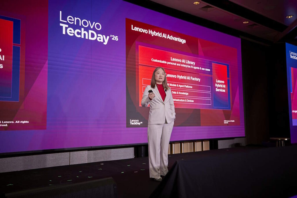 ผลสำรวจ CIO playbook 2026 จากเลอโนโว เผย องค์กรในอาเซียนพลัส กว่า 96% เตรียมเพิ่มงบการลงทุนด้าน AI อีก 15% ในปีนี้ 3 คุณฟาน โฮ, ผู้อำนวยการบริหารและผู้จัดการทั่วไป ประจำภูมิภาคเอเชียแปซิฟิก, เลอโนโว เซอร์วิสเซสแอน์โซลูชัน กรุ๊ป