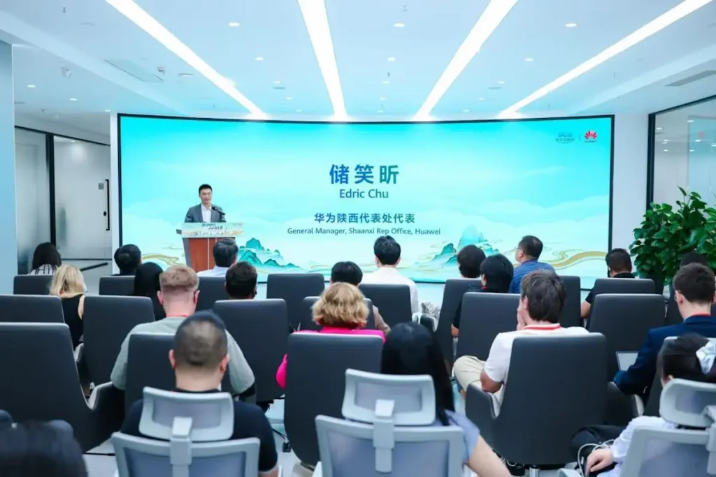 Edric Chu General Manager of Huaweis Shaanxi Rep Office giving a speech
