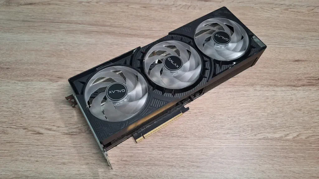 GALAX RTX 5080 1 Click OC 3Fan 01