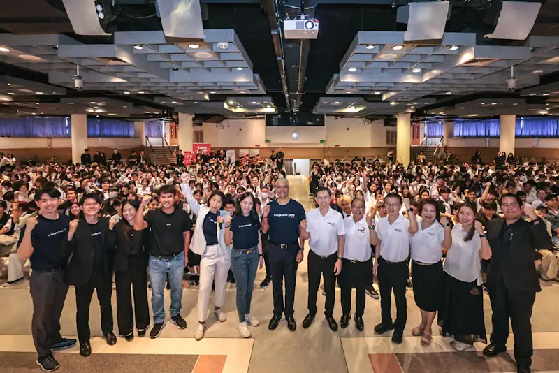 ทรู เดินหน้าต่อยอด “AI for All Thais” สู่การเรียนรู้เชิงปฏิบัติ คิกออฟ Gemini Academy ที่ ม.ศรีปทุม เสริมทักษะ AI ให้นักศึกษากว่า 9,000 คน 3 168 2