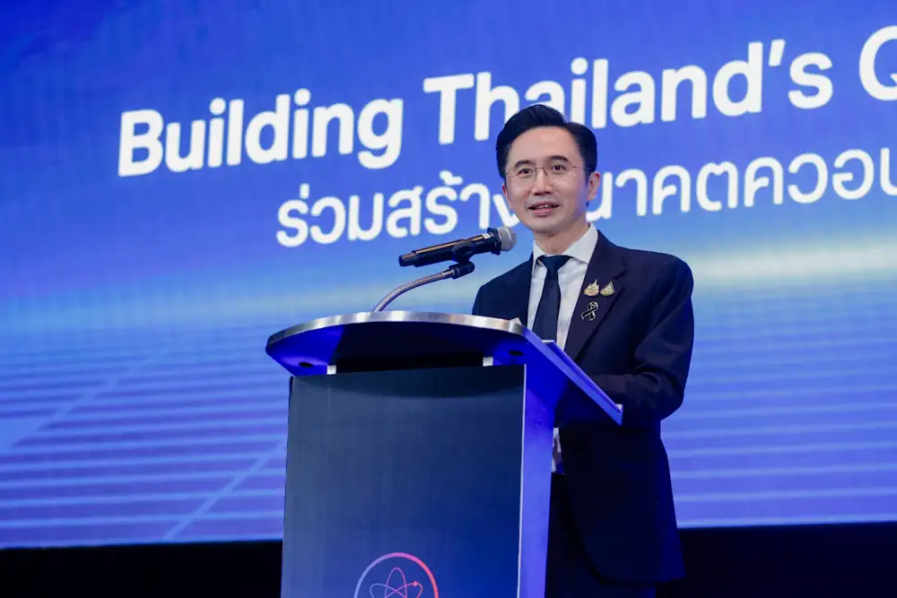 179 4 ศ.ดร.ยศชนัน วงศ์สวัสดิ์