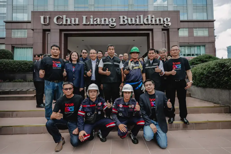 ทรู ผนึก MEA จัดระเบียบสายสื่อสาร 3 เส้นทางเศรษฐกิจกลางกรุงเทพฯ เดินหน้านำสายสื่อสารลงใต้ดิน รวมระยะทาง 11.3 กิโลเมตร 2 239 2