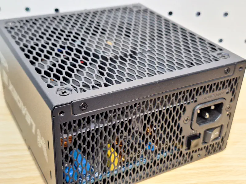 รีวิว Super Flower LEADEX III Gold ATX 3.1 1000W (SF-1000F14GE) พร้อมรองรับการ์ดจอระดับสูง 6 Super Flower LEADEX III Gold 1000W 04