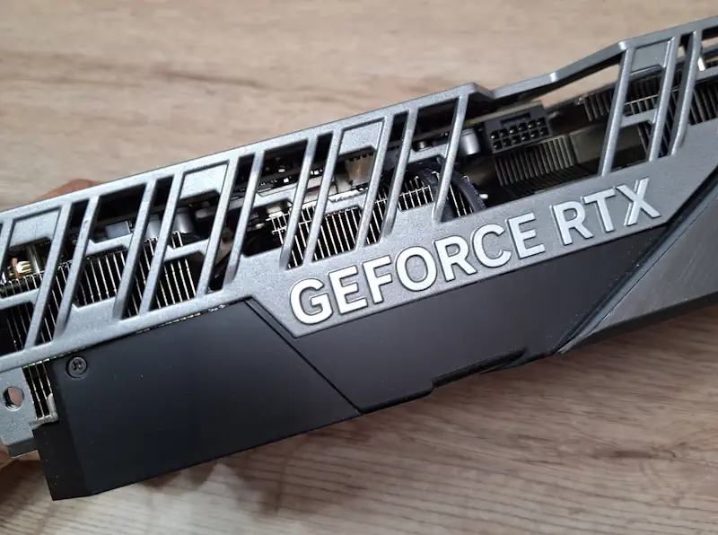 รีวิว INNO3D GeForce RTX 5080 iCHILL X3 ออกแบบมาเพื่อการเล่นเกมที่ยาวนานแบบไม่กลัวร้อน 10 INNO3D GeForce RTX 5080 iCHILL X3 07