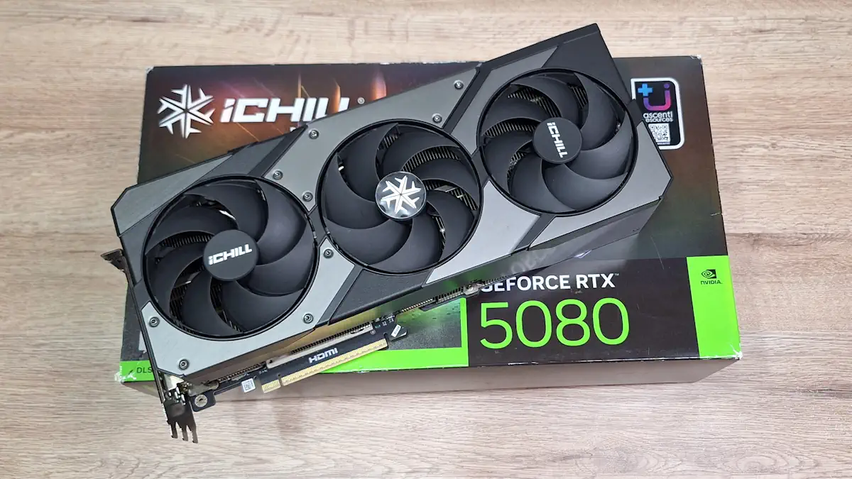 รีวิว INNO3D GeForce RTX 5080 iCHILL X3 ออกแบบมาเพื่อการเล่นเกมที่ยาวนานแบบไม่กลัวร้อน 1 INNO3D GeForce RTX 5080 iCHILL X3 Cover